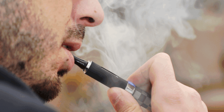 Shop owners selling illegal vapes set to face jail and £10k fine in fresh crackdown