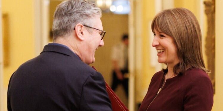 Starmer aware there was no black hole' and signed of Reeves's 'lies' | Politics | News