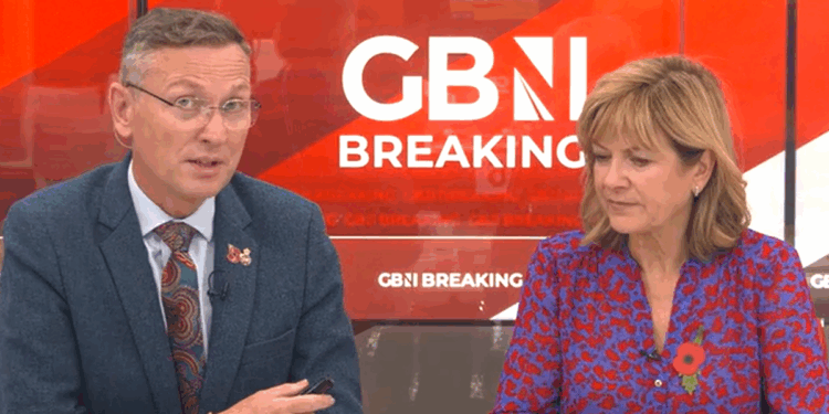 Stephen Dixon hails 'absolutely hero' who helped young girl during knife attack