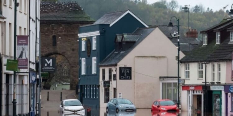 Storm Claudia LIVE: Major incident declared as more than 100 flood warnings in place | Weather | News
