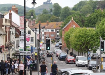 The pretty little UK town packed with 200 independent shops perfect for Christmas shopping | UK | News