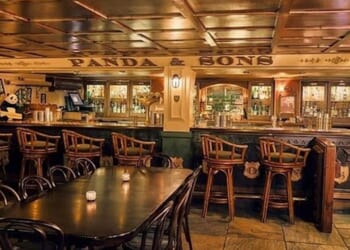 Top ten bars in the world listed as a stunning UK gem is crowned numbe | UK | News