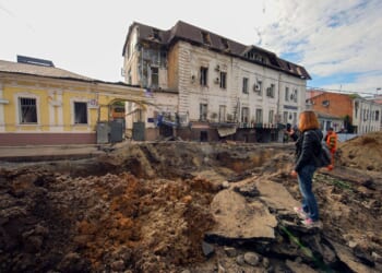 Trump pressures Ukraine to sign new peace deal