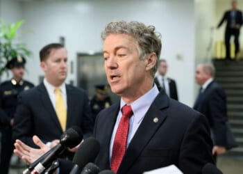 Trump's Venezuela escalation could destroy MAGA, warns Rand Paul