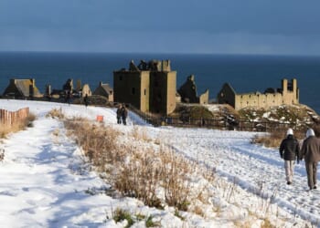 UK weather maps show 742-mile rain and snow bomb clashing into Britain in -6C deluge | Weather | News