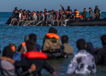 Vigilantes show French cops can stop the boats, but just don't want to | UK | News