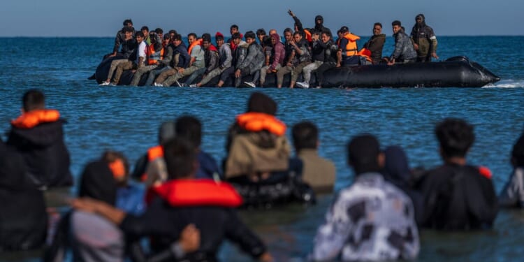 Vigilantes show French cops can stop the boats, but just don't want to | UK | News