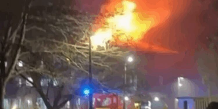 Warwick University: Students watch on in horror as firefighters swarm hall | UK | News