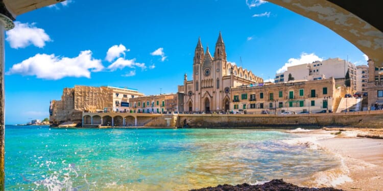 'We've quit Britain for beautiful island three hours away with barely any tax' | Europe | Travel