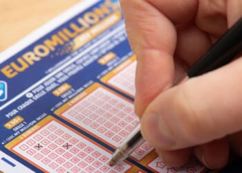 Winning Euromillions numbers LIVE: Full lottery results on November 21 | UK | News