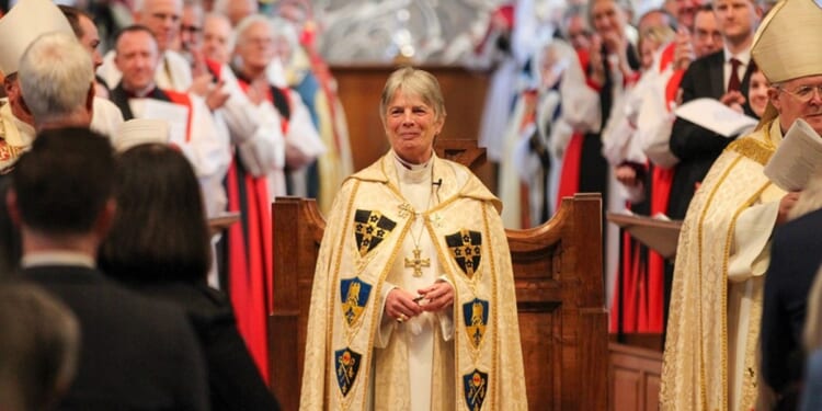 ‘God is not in the business of hierarchies’, Archbishop Vann says at her enthronement