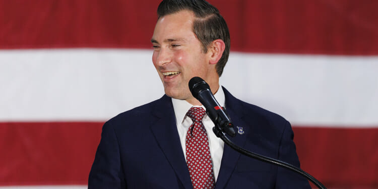 Matt Van Epps defeats Aftyn Behn in Tennessee special election