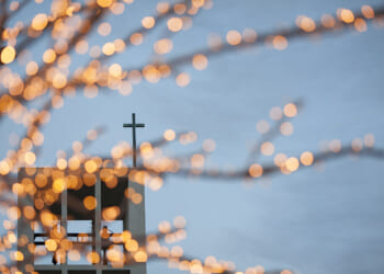 Churchgoers gift more money, food at Christmastime: study