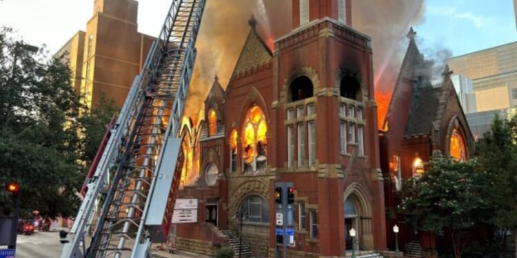 Hobby Lobby founder pledges $7M to rebuild First Baptist Dallas