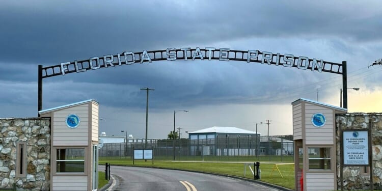 Florida executes murderer of 'Christmas nut' mum | US | News