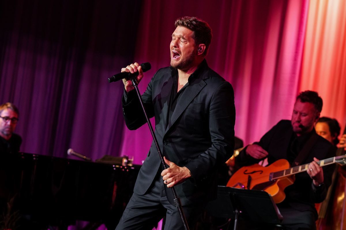 Michael Bublé calls music 'a gift from God,' meets with Pope Leo