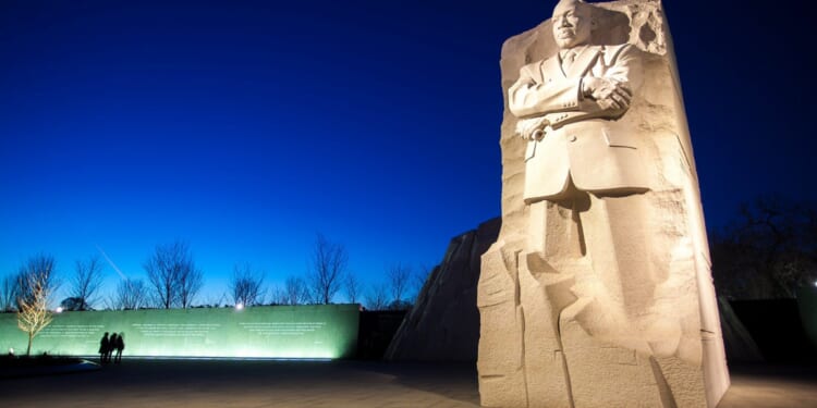 Jamal Bryant slams removal of MLK Day from National Park days