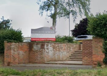 Children punished for wearing mascara after school introduces 'ridiculous' makeup ban