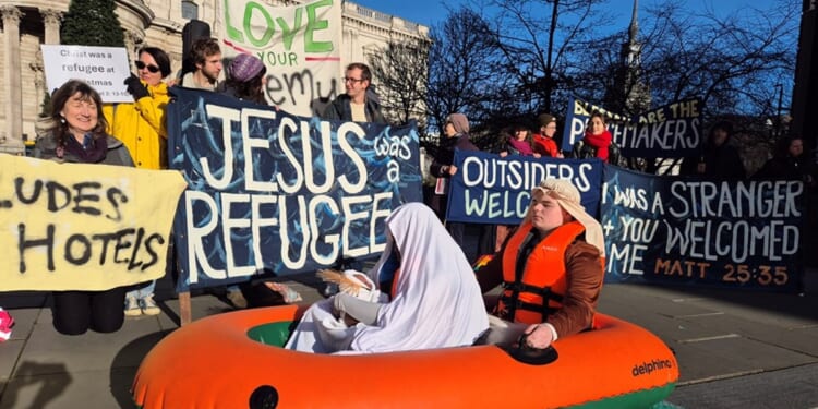 Low turnout for Unite the Kingdom carol service in London