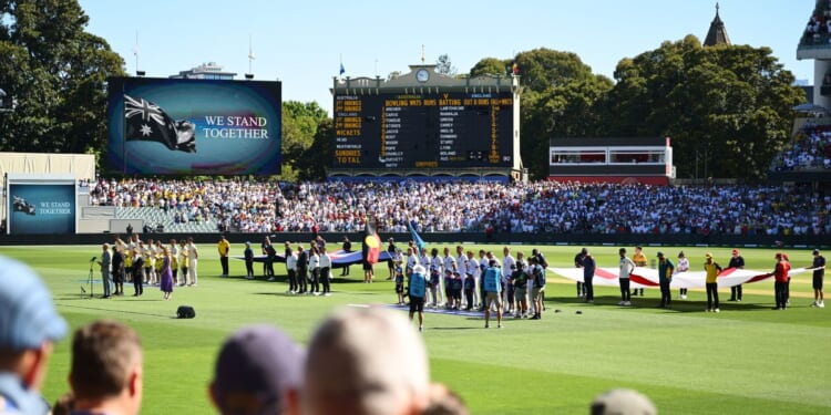 England and Australia come together for poignant tribute after Bondi Beach attack