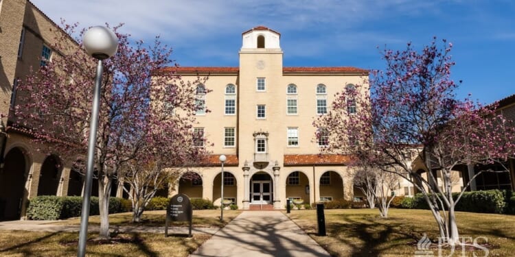 DTS marks first semester of Arabic-language courses