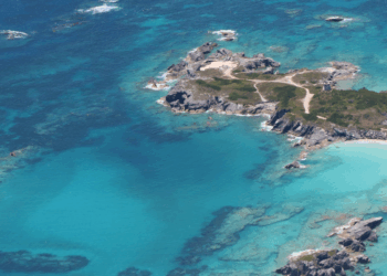 Colossal structure 'unlike anything else on Earth' found hidden underneath mysterious area