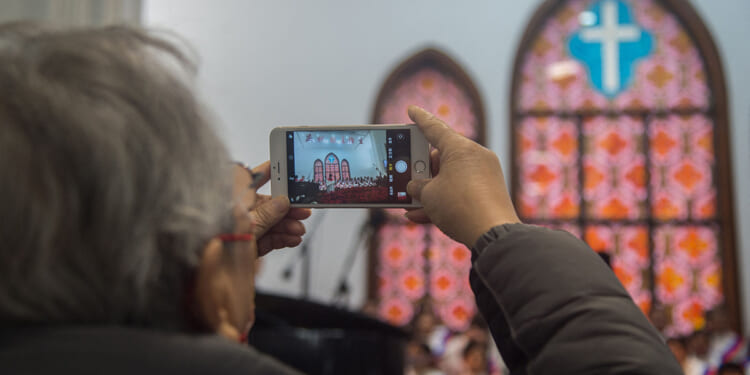 SWAT teams carry out mass arrests of Christians in China: report