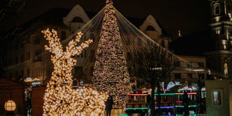 Carols and chalk blessings shape Christmas across Eastern Europe