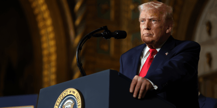 Donald Trump bombs Isis as US targets 'terrorist scum for slaughtering innocent Christians'