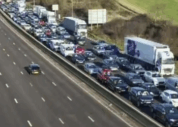 Drivers face Boxing Day chaos as emergency services shut major motorway following horror crash