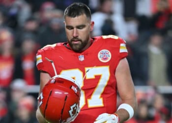 Travis Kelce teammates fighting Chiefs star to make retirement decision