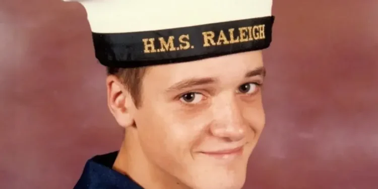 Hampshire Police ends 39-year investigation into disappearance of Royal Navy sailor