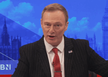 New Year's Eve: Martin Daubney launches furious tirade on Sadiq Khan after 'unbelievable' chaos in London