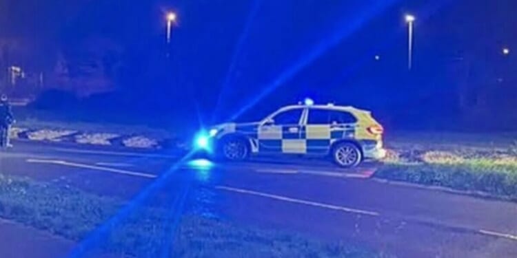 A30 crash: Huge collision leaves 2 police officers seriously injured | UK | News