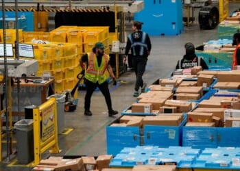Amazon Plans To Cut Ties With U.S. Postal Service As It Builds Its Own Network