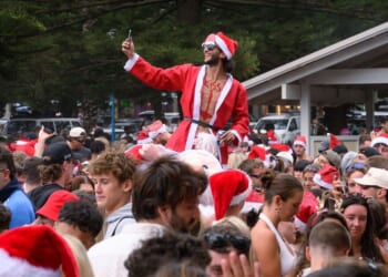 Anger as beach littered after 'backpacker Christmas party' | World | News