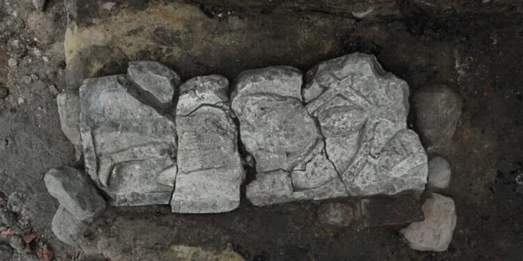 Archeology bombshell as mysterious tomb discovered | History | News