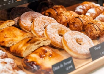 Bakery chain that’s a Greggs rival to open 40 new shops across UK in 2026 | UK | News