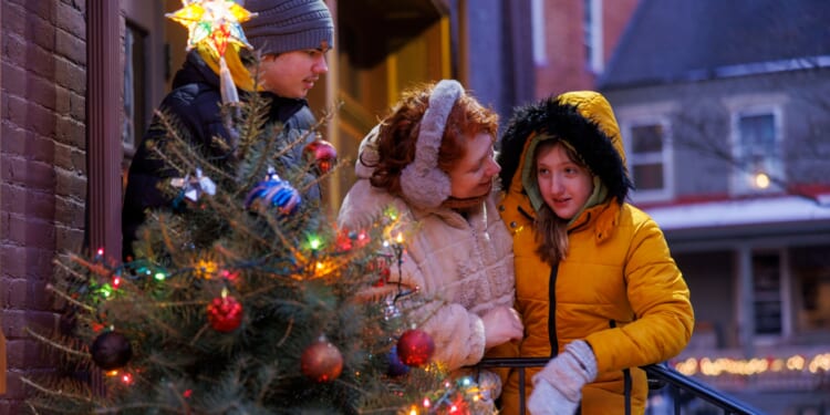 Bedford Springs Delights With Small-Town Christmas Charm