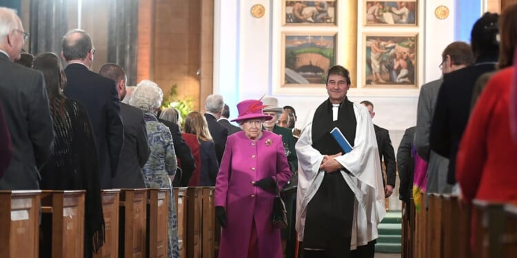 Bishop ‘correct’ not to act against vicar concerning handling of Smyth reports, tribunal rules