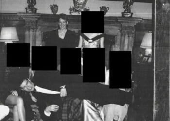 Bizarre new photo shows Andrew laying on legs as Ghislaine Maxwell looks on | Royal | News