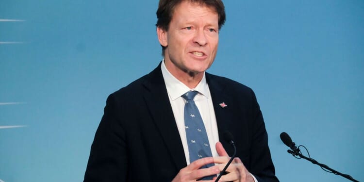 Bombshell Labour plan to ‘take over Reform UK council’ | Politics | News