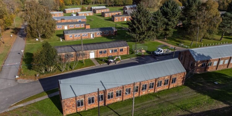 Cadets evicted from historic army camp for 600 migrants | UK | News