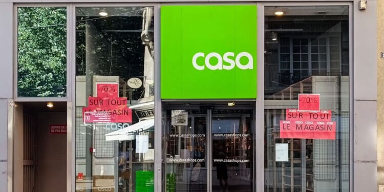 Chaos in France as furniture giant collapses - 700 lose jobs and 143 shops close | World | News