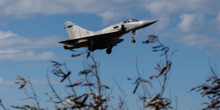 China encircles Taiwan with live-fire drill as invasion panic grows | World | News