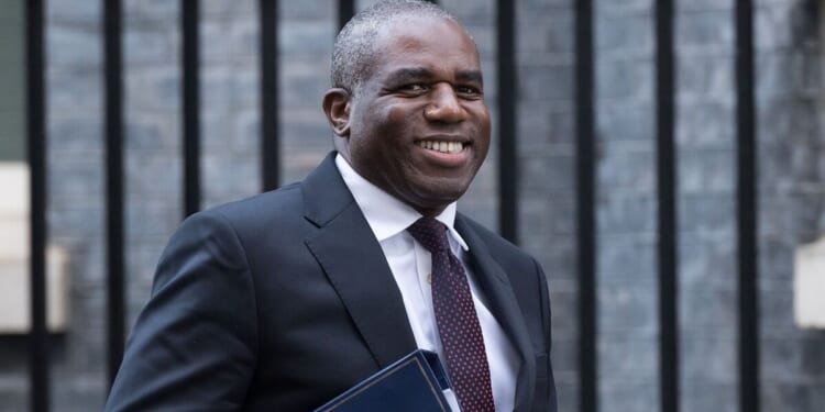 David Lammy faces Labour rebellion despite juries u-turn | Politics | News