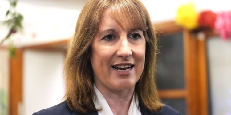 Disaster for Rachel Reeves as borrowing hits highest since Covid | Politics | News