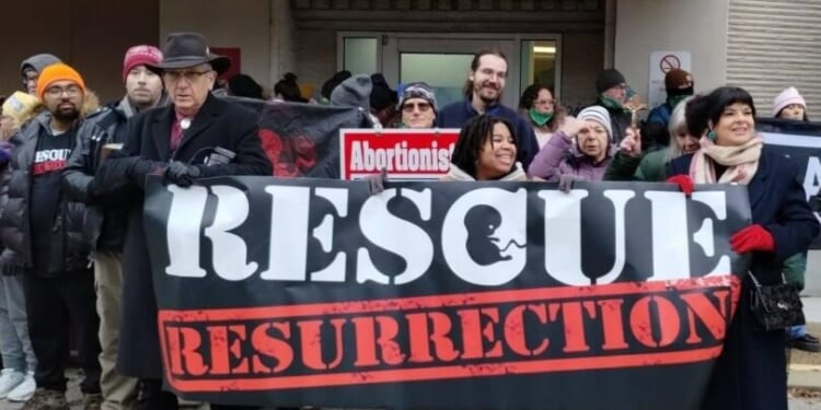 EXCLUSIVE: Seventeen pro-lifers arrested outside Memphis Planned Parenthood