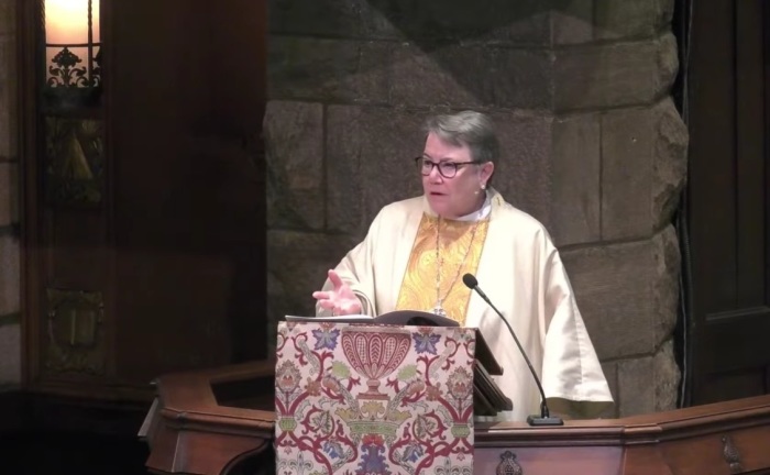 The Rt. Rev. Diane M. Jardine Bruce, member of The Episcopal Church Executive Council, preaching a sermon at St. Paul's Episcopal Church of Kansas City, Missouri, in October 2023. 