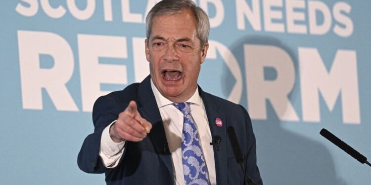 Farage completely loses it over 'outrageous' Shamima Begum decision | Politics | News